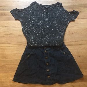 Rock & Republican t-shirt with open Shoulders